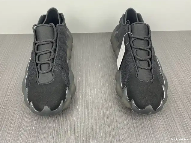 hype 400 YEEZY ADIDAS H68032 0525